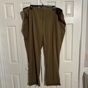 Roundtree & Yorke Men's Tan Chinos